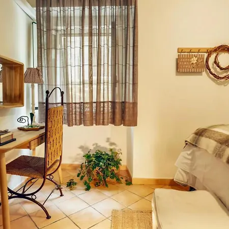 The Little House In Holiday home *
